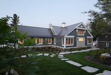 Modern Cottage House by Oakville Architect - John Willmott Architect, Inc.