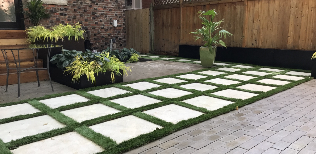 Green Crew Contracting Inc offers installation of Flagstone Services in New Market