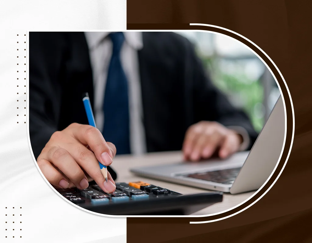 Professional providing small businesses bookkeeping in Bowling Green