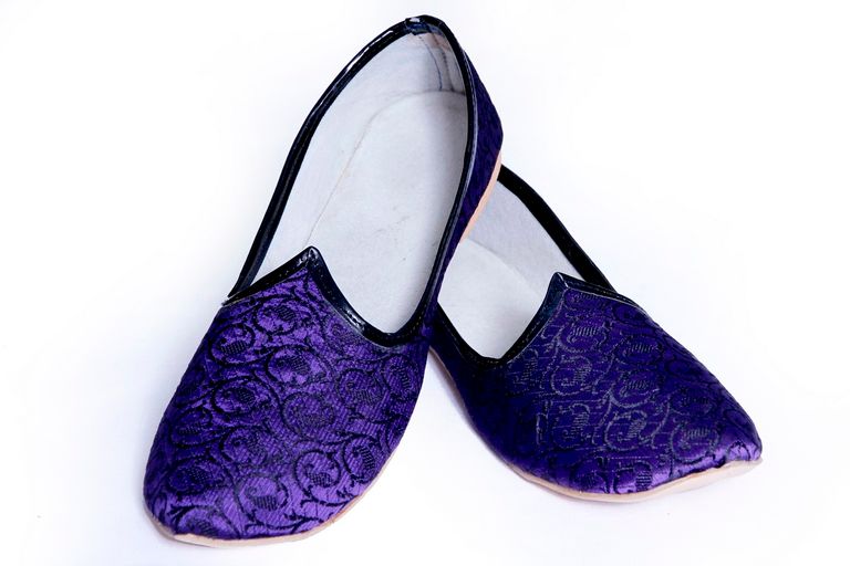 Purple Black Color Simple Mojari Juti