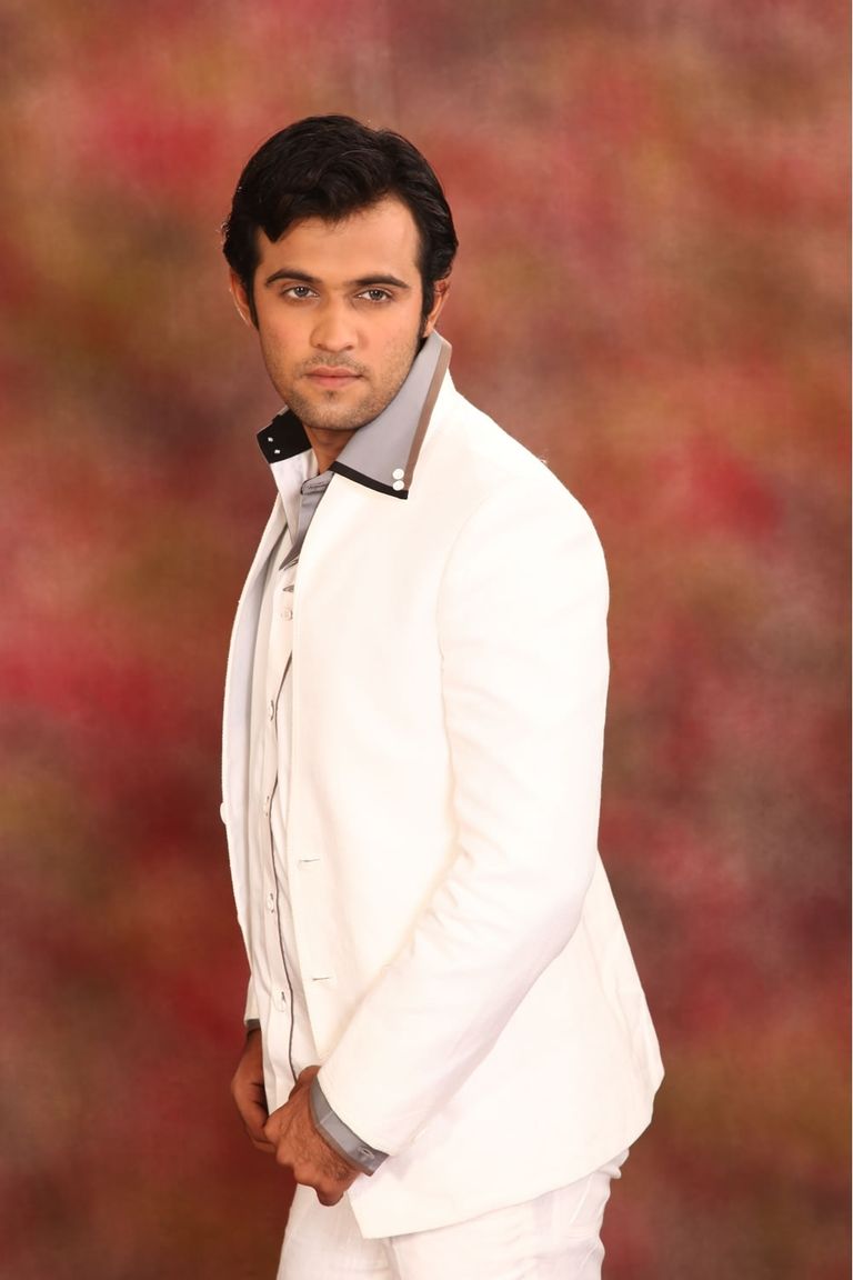 White Linen Suit BL3002