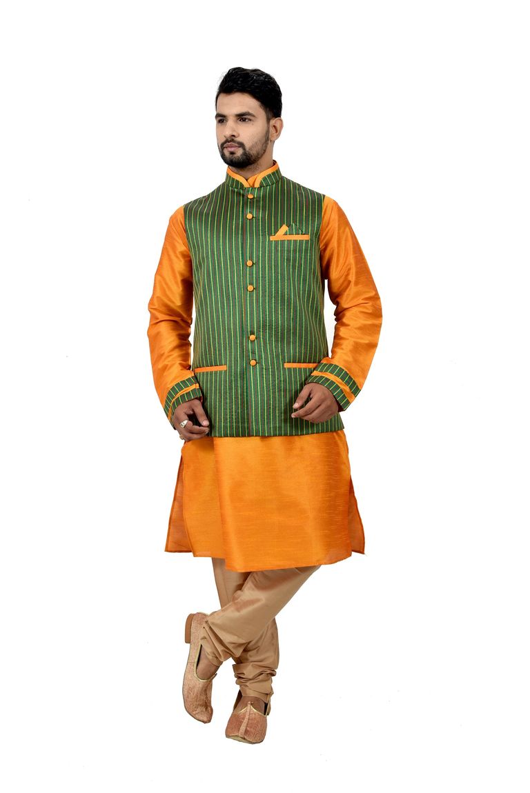 Cadminmorange Kurtasetwith Green Jacket