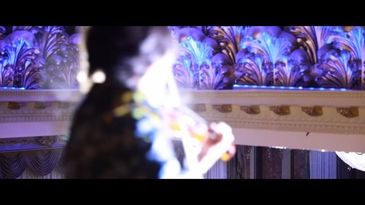 Walking violinist