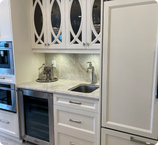 Beautiful Kitchen Premium White Cabinets installed in a newly renovated kitchen by Concept Build Group