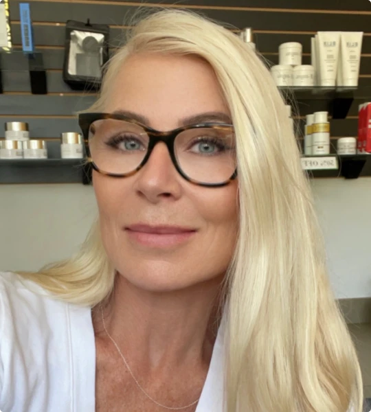 Meet Elin Blix, owner of Blix Clinical Aesthetics & Laser, a Laser Specialist and Medical Aesthetician