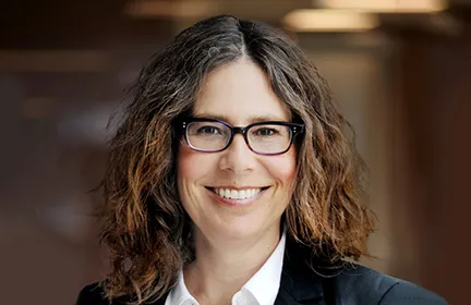 Pleins feux sur l’arbitre et médiateur – Lisa Munro