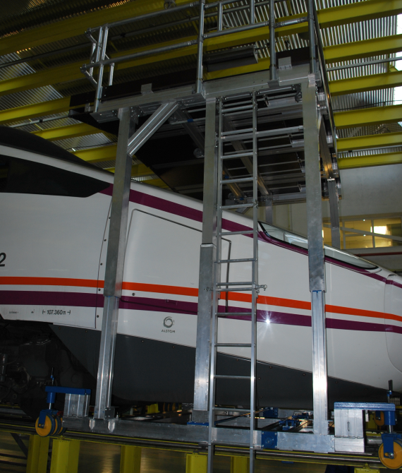 Custom Aircraft Scaffolding Solutions