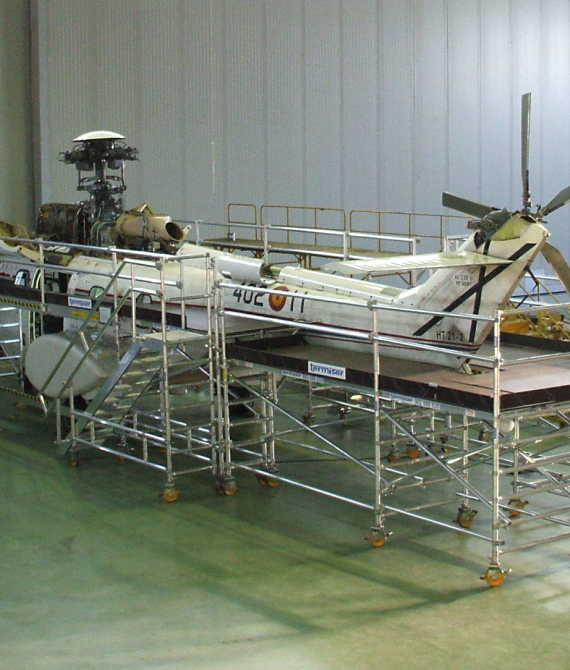 Wing and Fuselage Maintenance Scaffolding