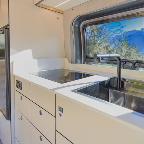 ford-transit Tantalus