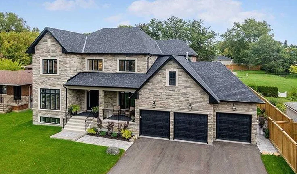 Expert Realtor in Stouffville guiding homebuyers