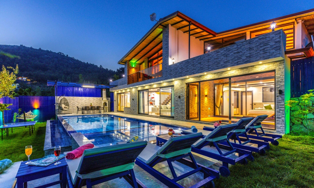 Shiva Arya | Your Trusted Partner in Real Estate