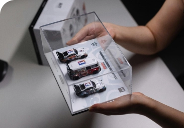 Diecast Accessories & Display Cases