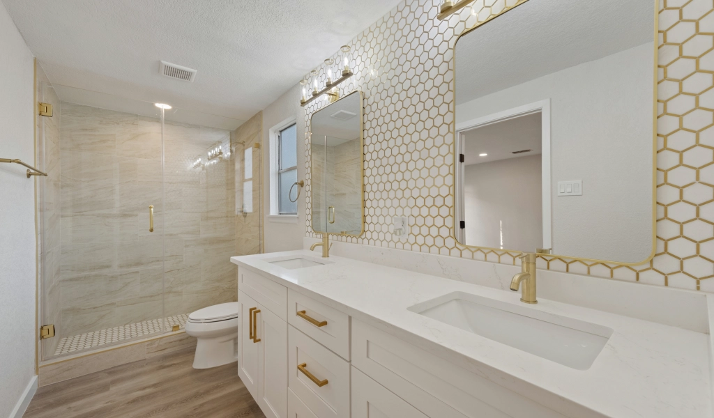 Custom Bathroom Cabinets Minneapolis