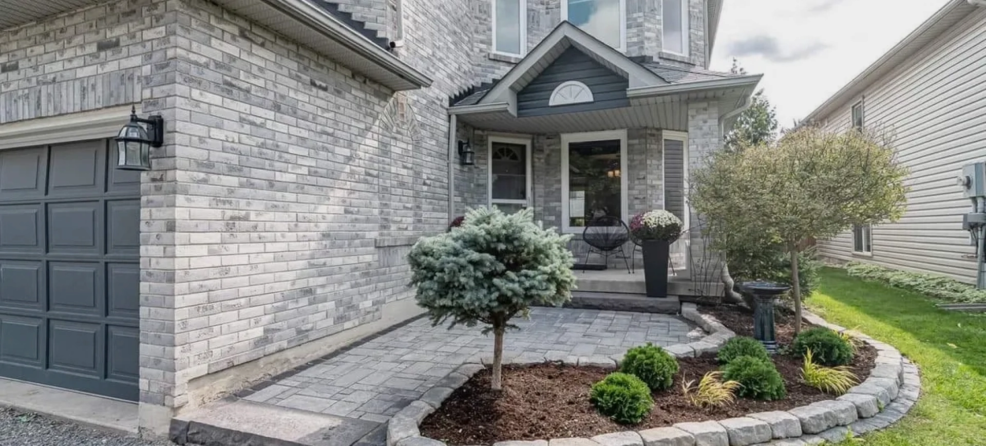 General contractor in Kingston overseeing home renovation
