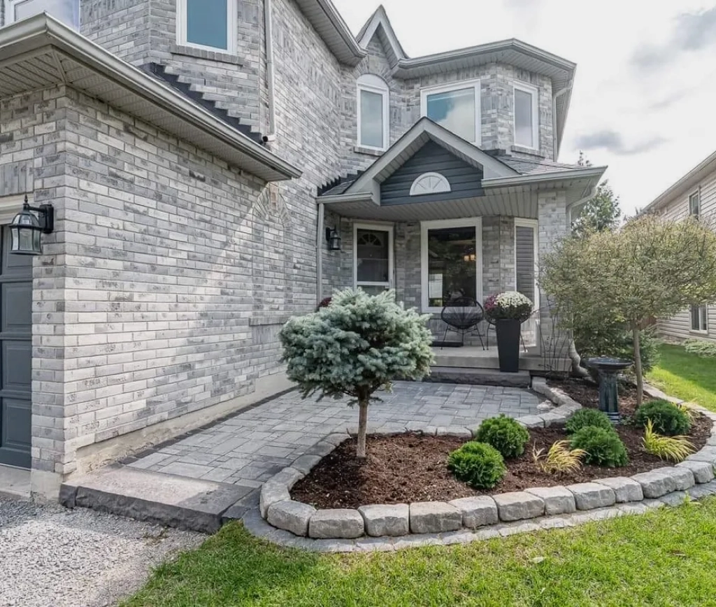 General contractor in Kingston overseeing home renovation