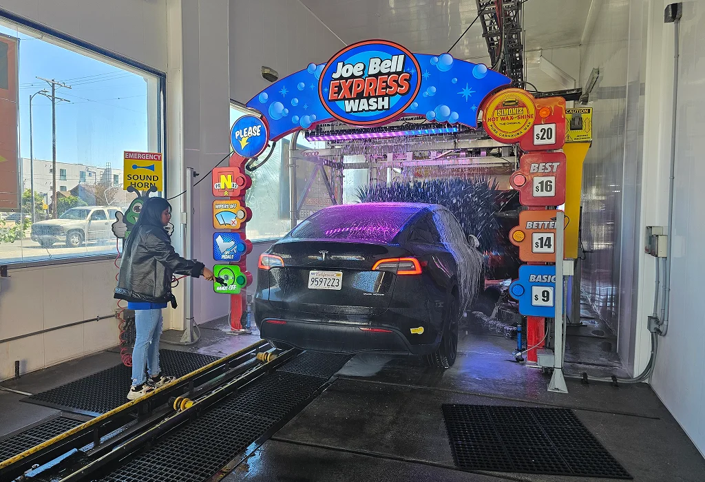 Premium Car Wash and Ceramic Coating in Los Angeles