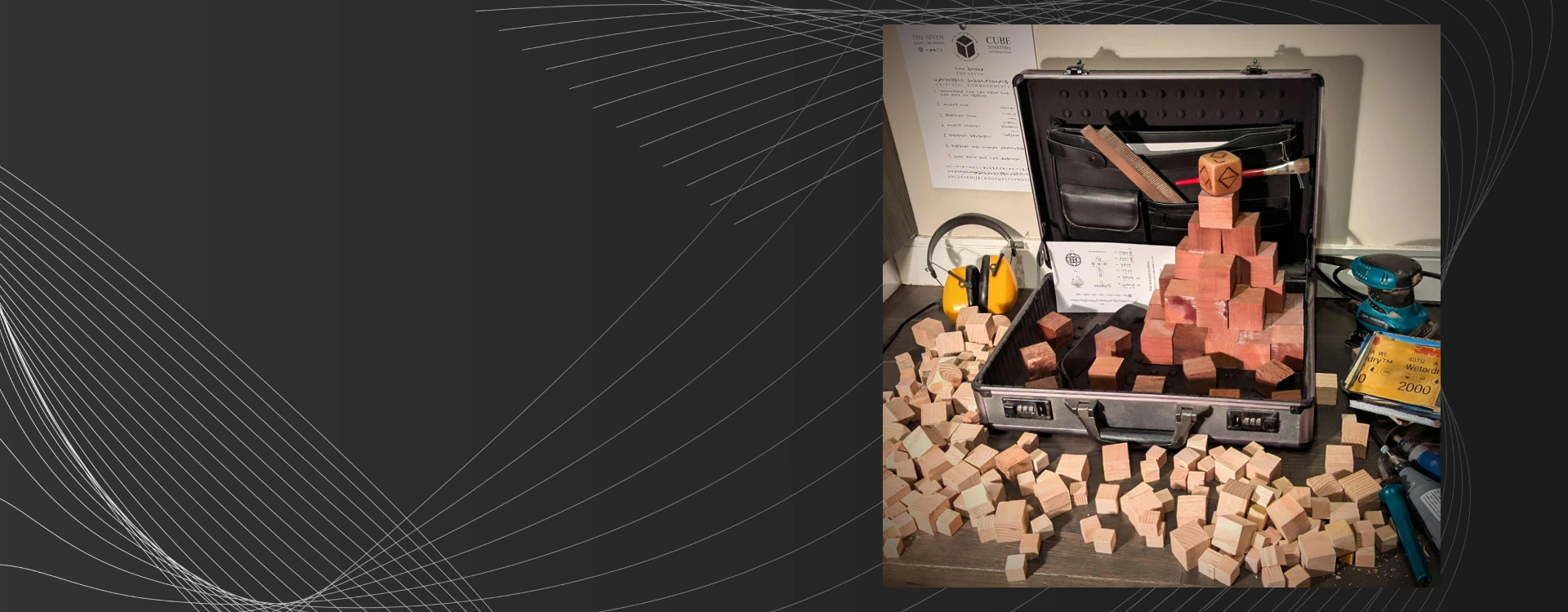 Interactive Learning with Handcrafted Wooden Cubes