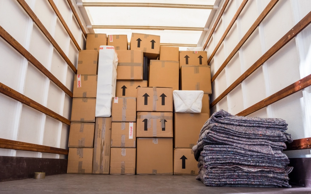 Cross-Border Moving From USA to Canada