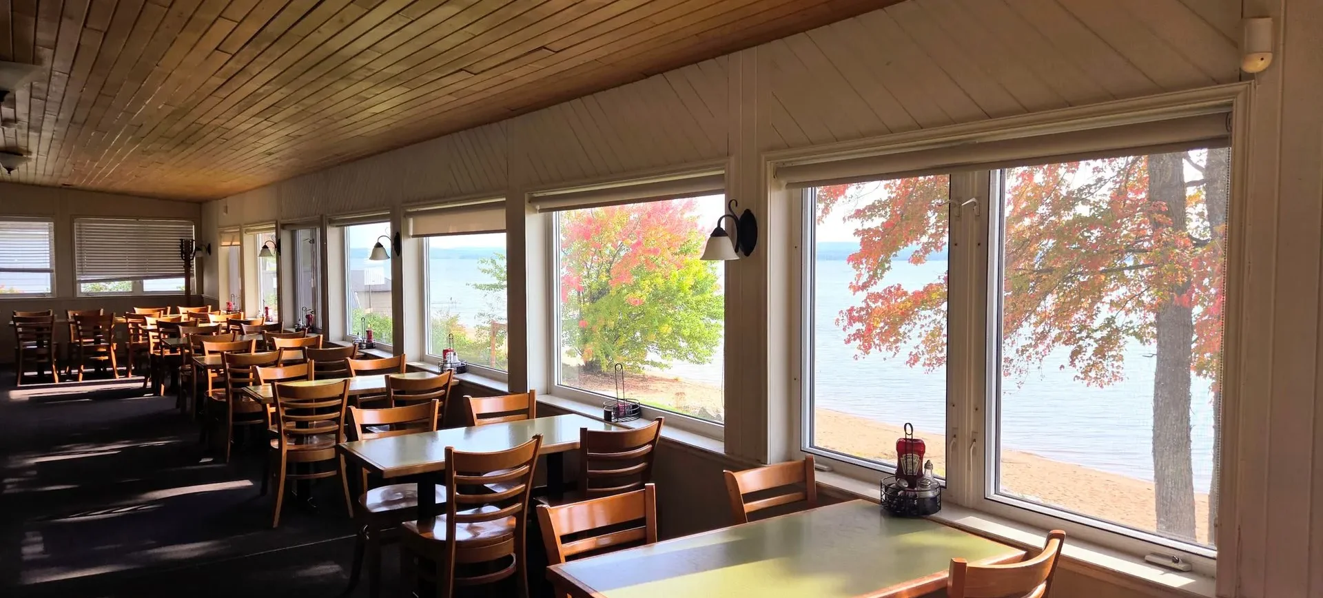 Dining & Seasonal Specials at Sands on Golden Lake