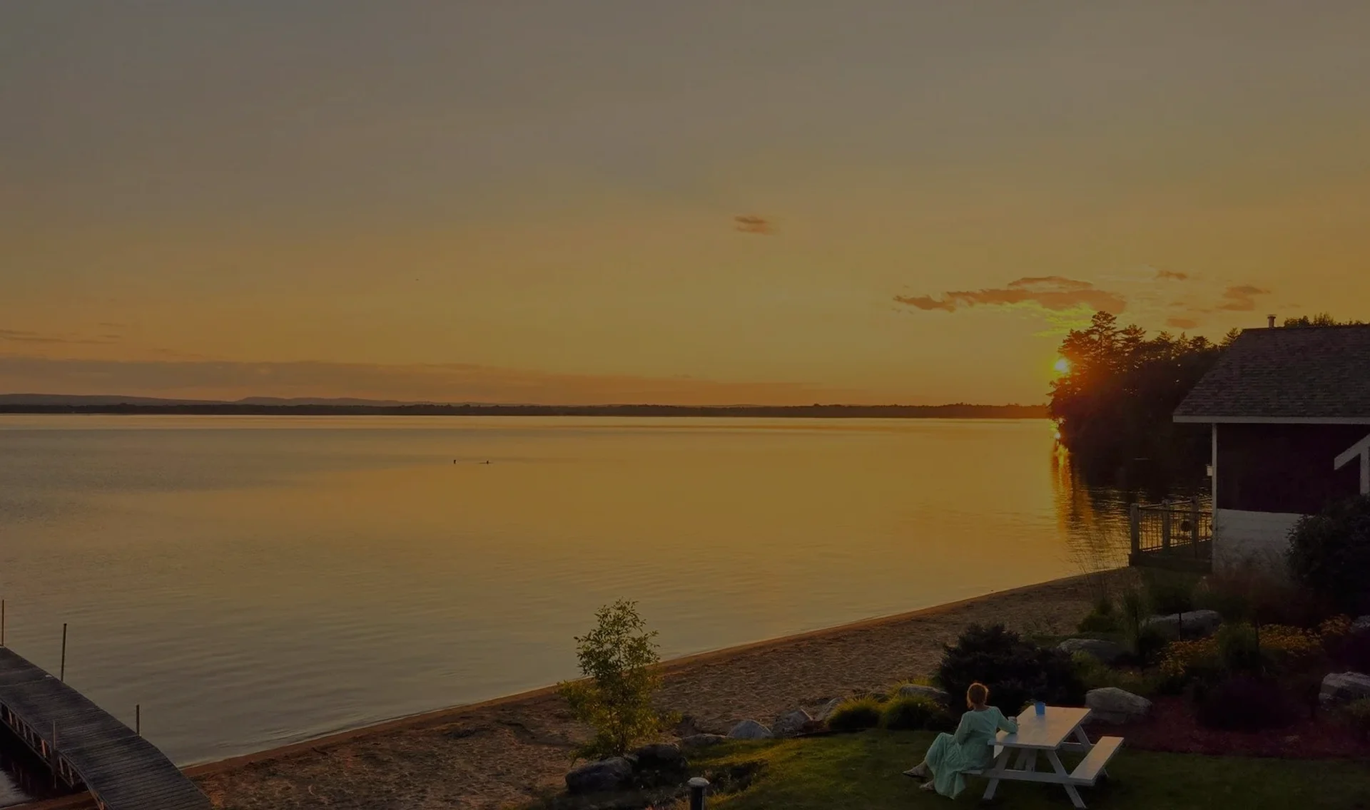 Lakeside hotel Ontario