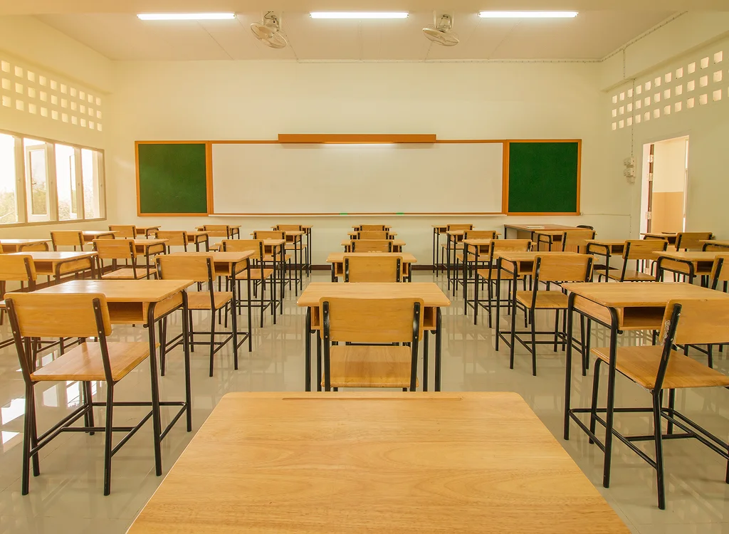 Art Tables For Schools