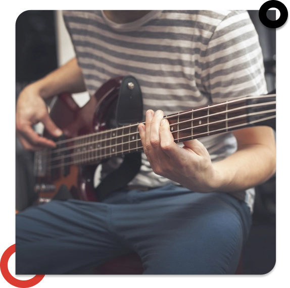 Beginner Group Guitar Lessons for a Supportive Start