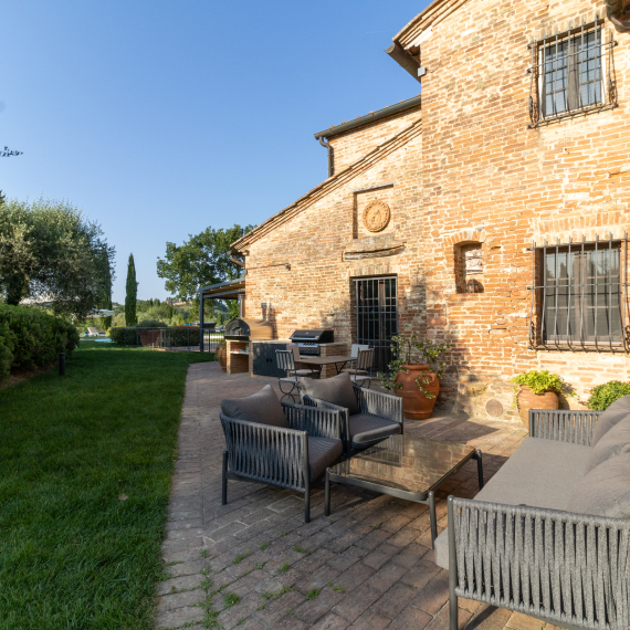 Exclusive villa stays