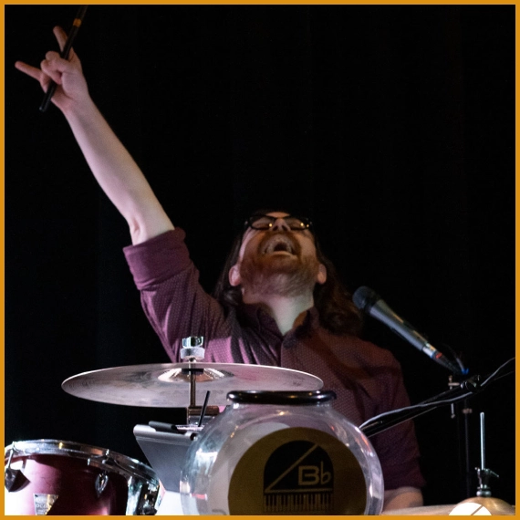 Customized Bar Shows