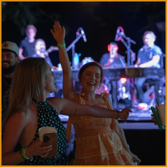 Dueling Pianos For Corporate Events