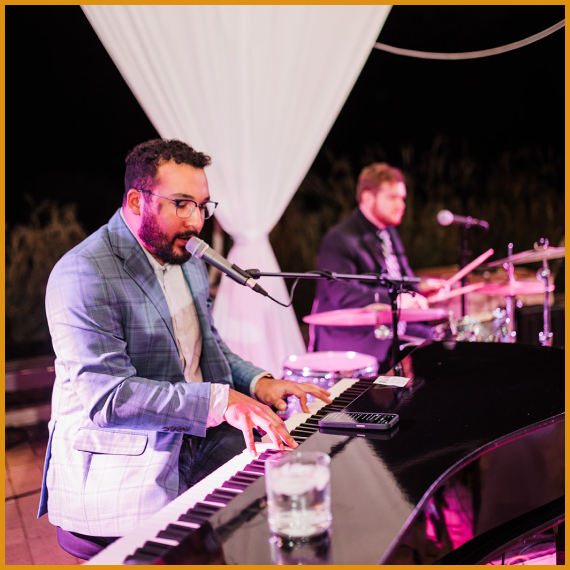 Looking for unforgettable entertainment solutions