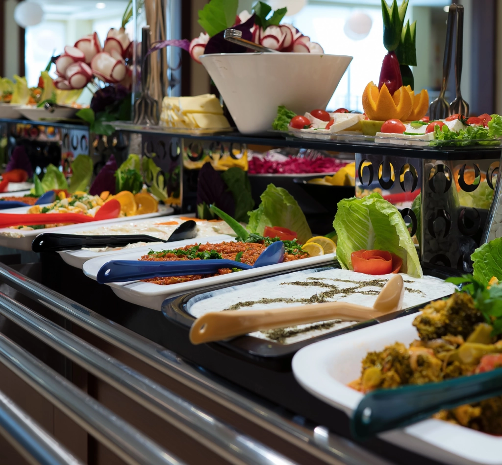 Group buffet restaurant with live music in NYC


