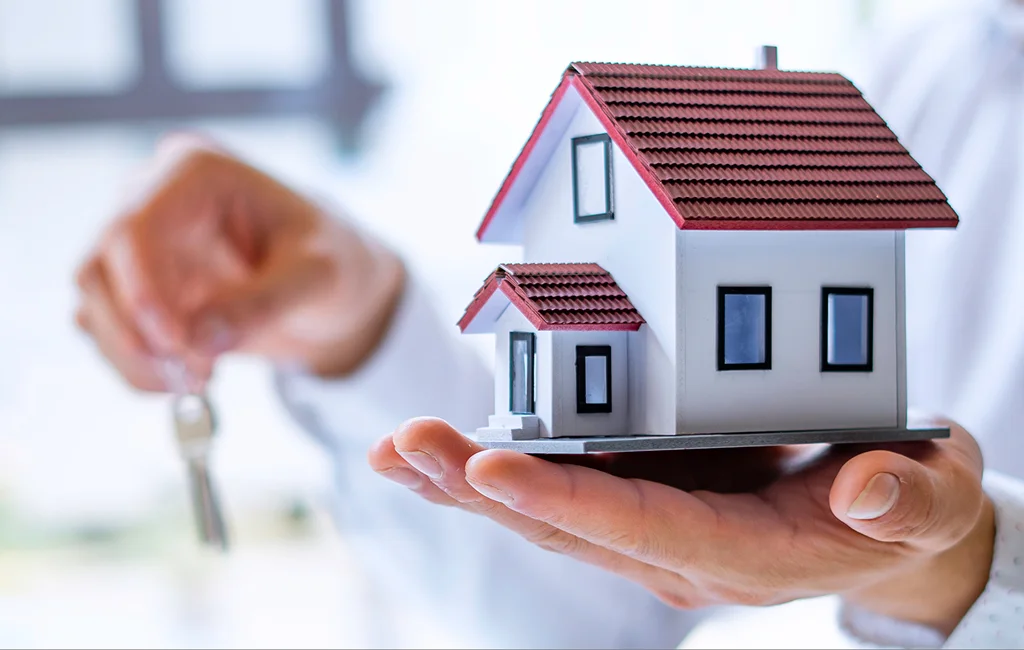 Real Estate Agent Advertising