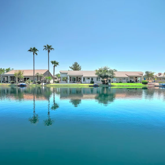 A Luxurious Waterfront Home awaits you!