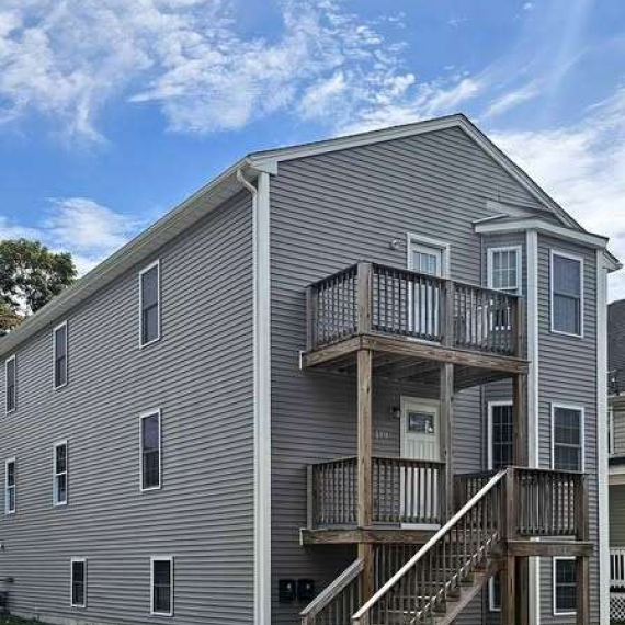 119 Oakland Ave, Providence, RI 02908