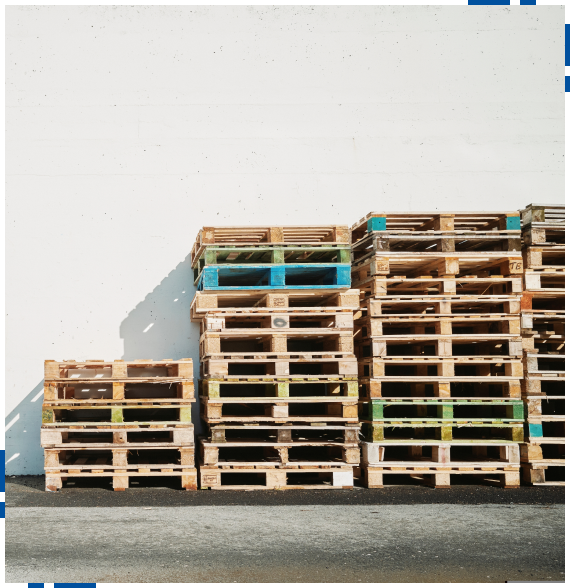 Warehouse receiving pallets from a pallet supplier in Solano