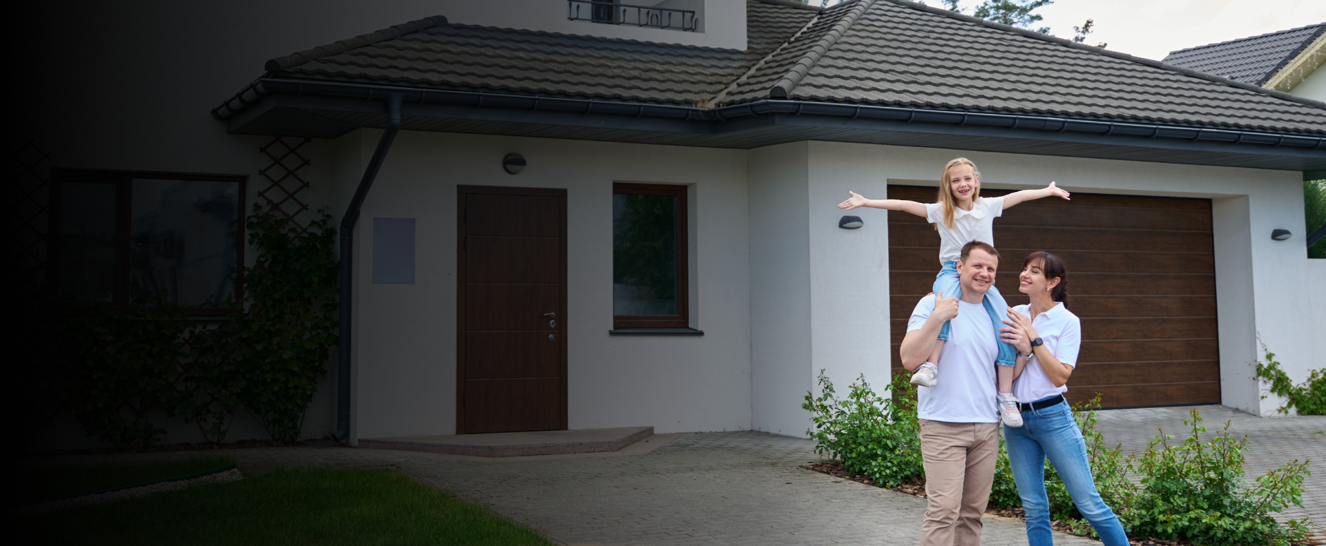 Trusted real estate agent in Toronto, Ontario supporting confident homeowners