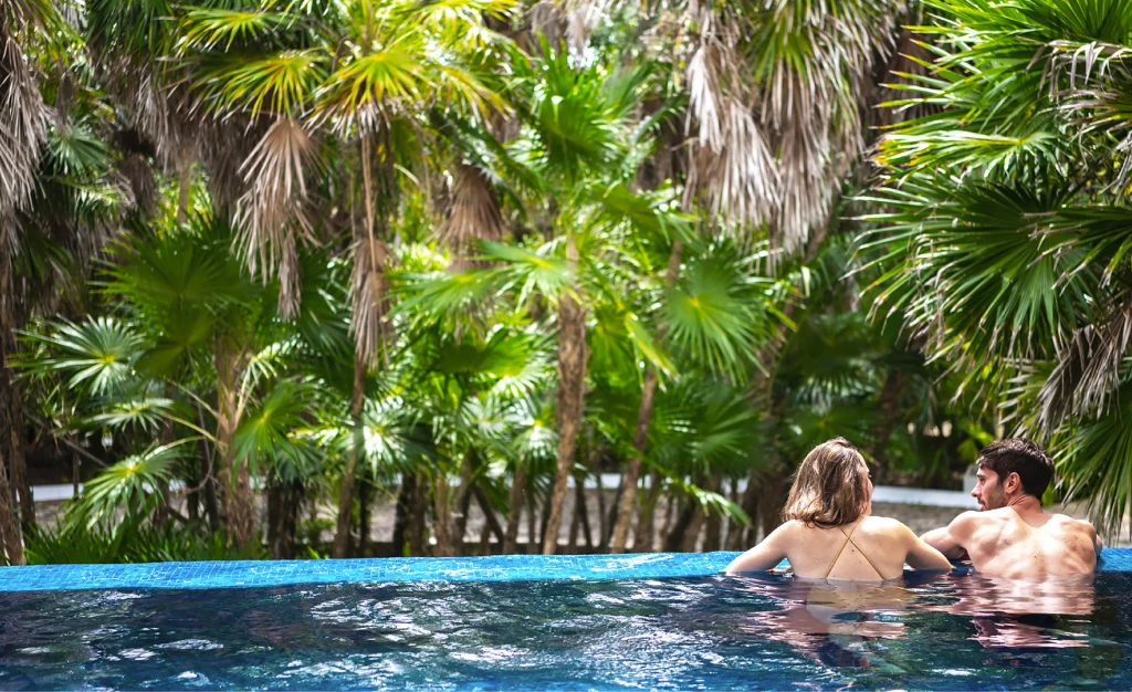 Flexible luxury resort membership services for modern travelers