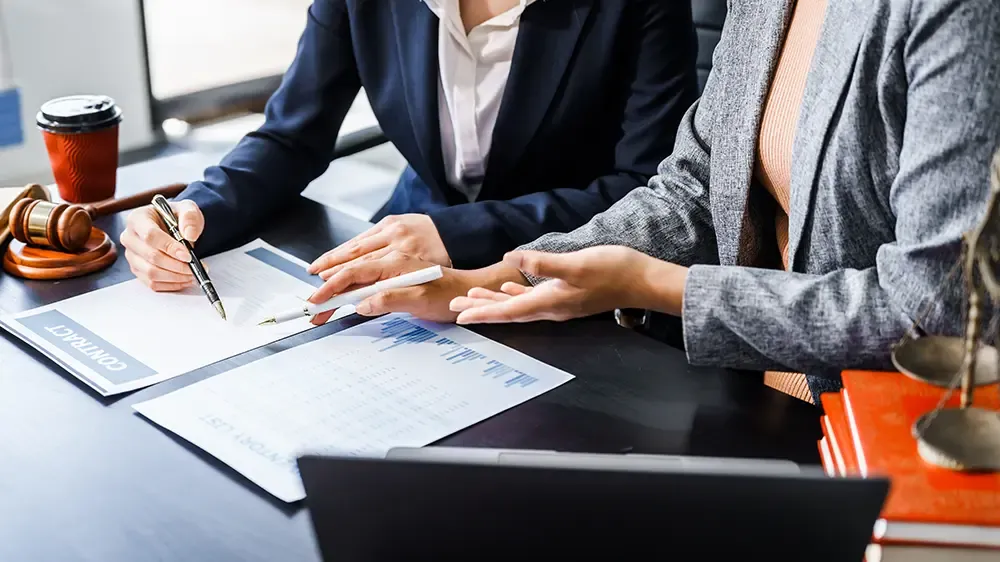 Major Crackdown on Unlicensed Immigration Consultants in Ontario!