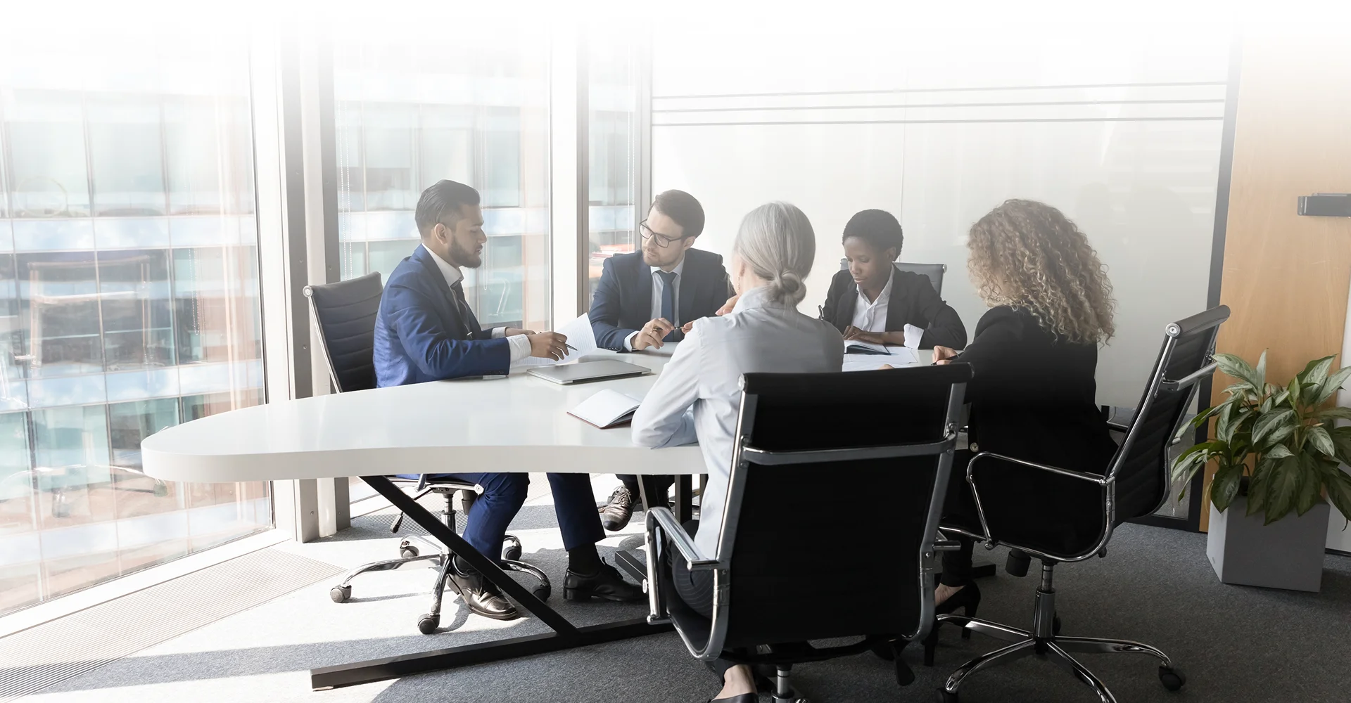 Confidential Finance Executive Recruitment for High-Stakes Environments