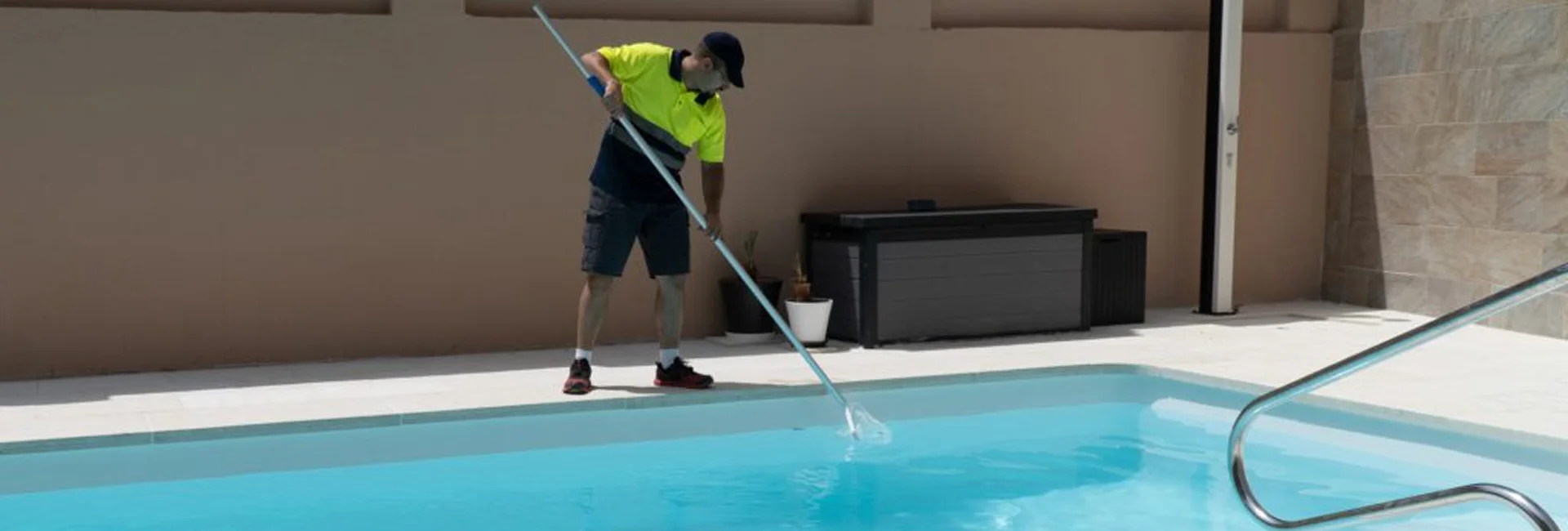 Pool Maintenance Services Mississauga