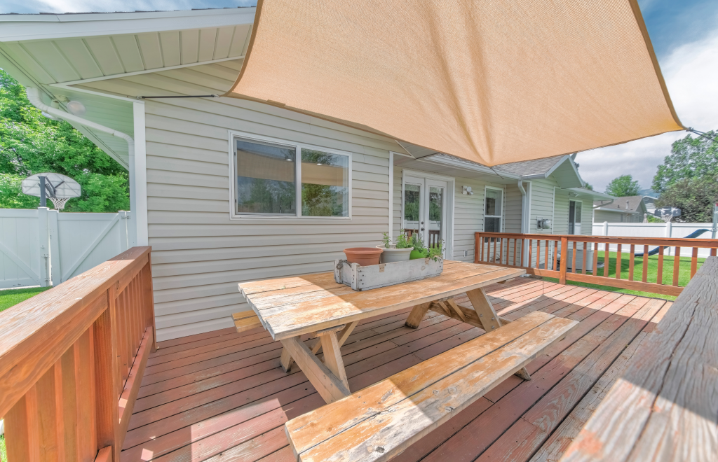 Deck Staining Services Atlanta