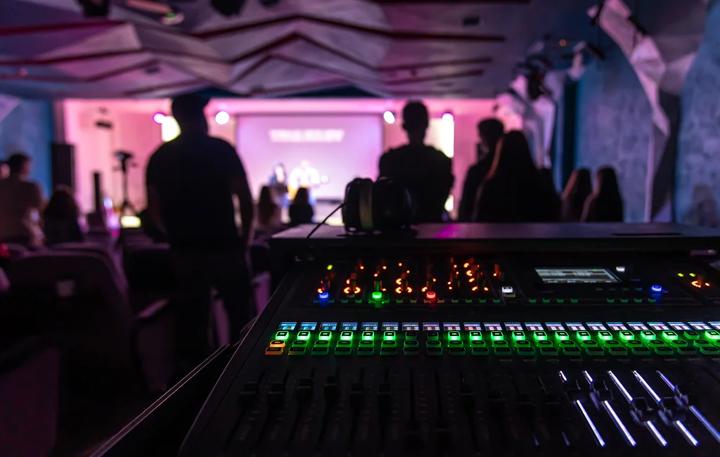 Corporate Events Dj Services Millstadt