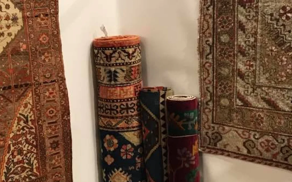 Antique Rug Gallery Experts — Provenance-Backed Pieces Designers Trust