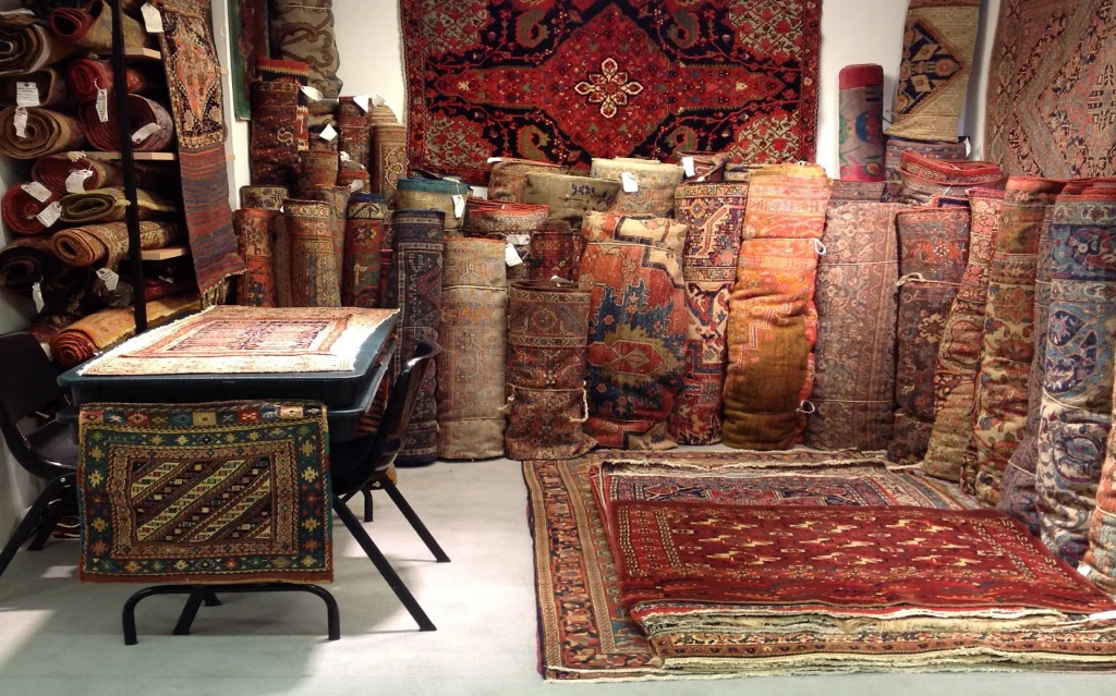 Handmade Decorative Rug Experts — Craftsmanship Designers Specify