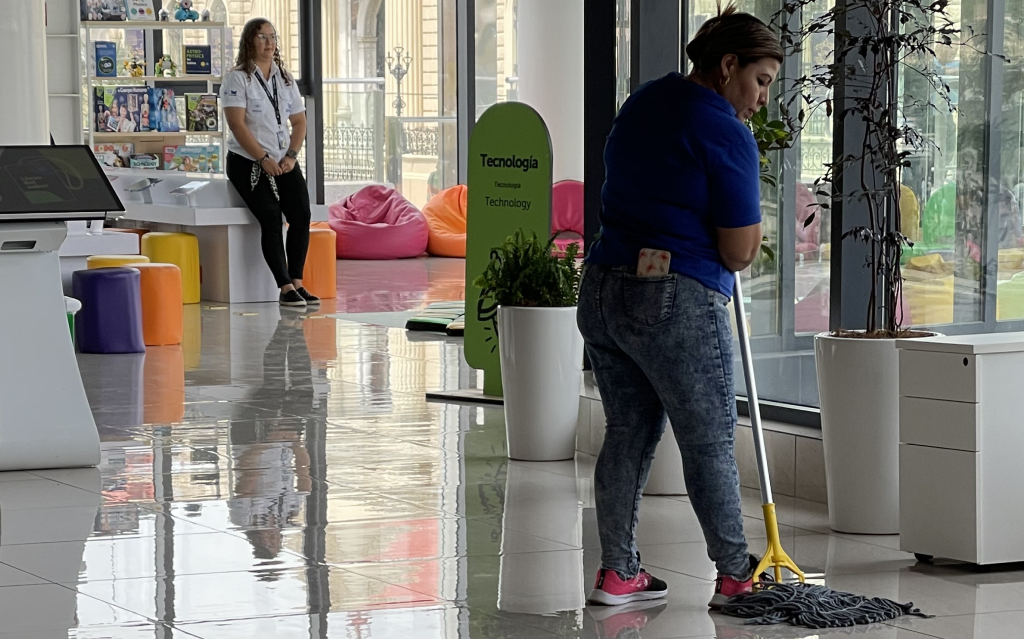 Team delivering janitorial services in Atlanta in commercial property