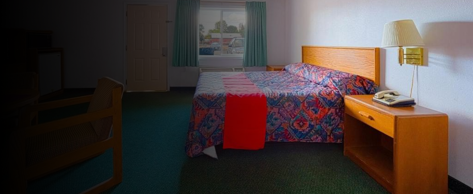Clean motel rooms in John Day with fresh bedding and simple setup