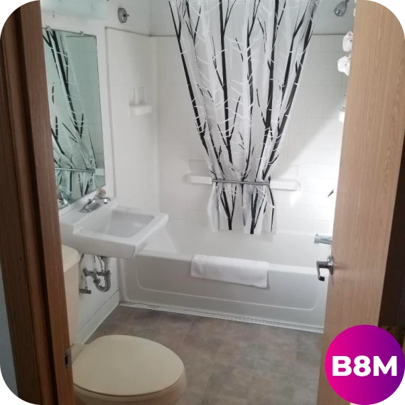 Weekly & Monthly Room Rentals