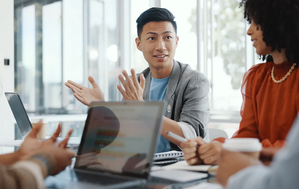 New hires training for direct sales and marketing careers in Toronto