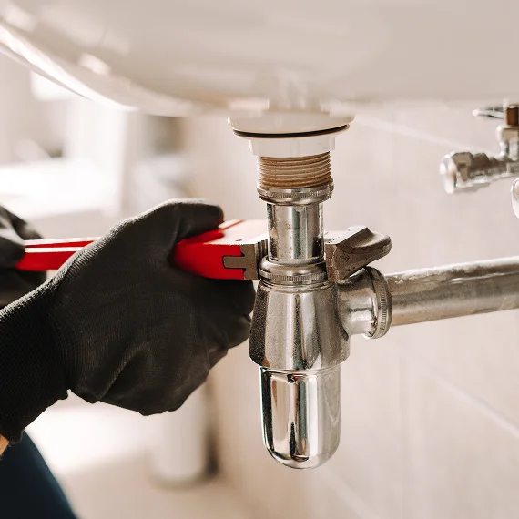 Emergency faucet repair services
