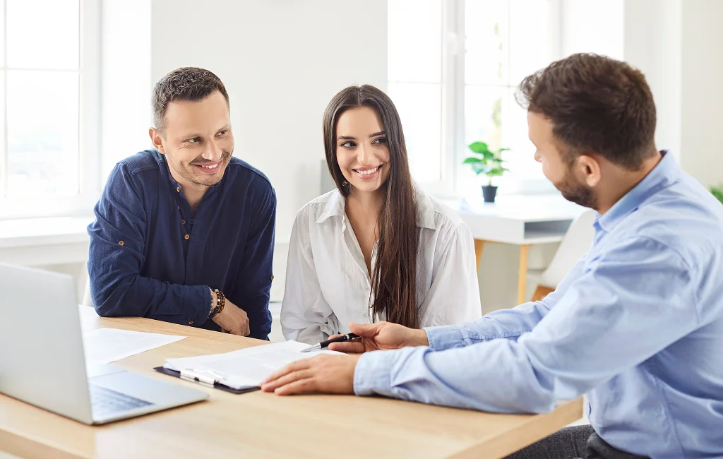 A couple discussing conjugal partner sponsorship in Canada